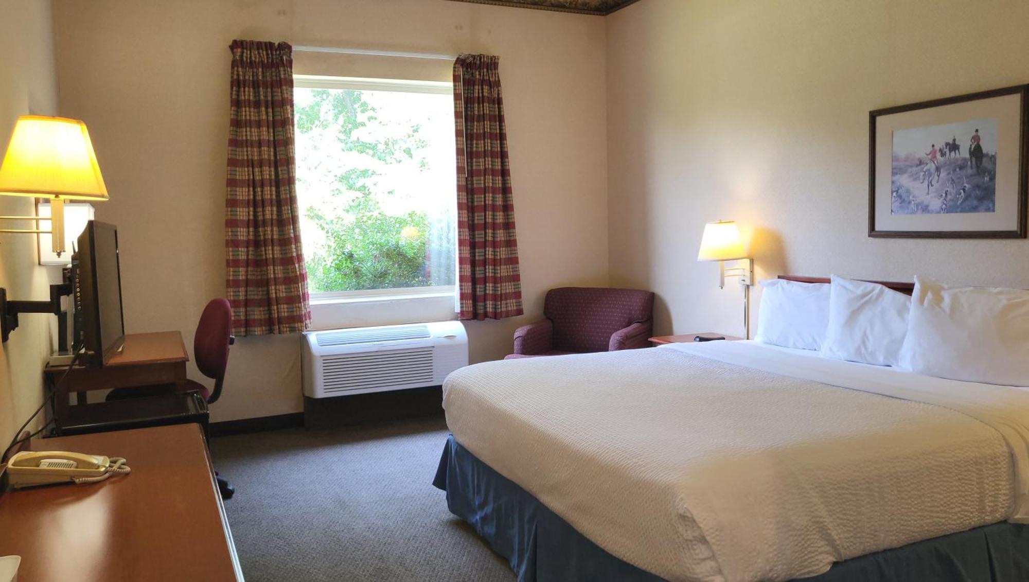Magnuson Hotel West Liberty Buitenkant foto